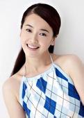 menjaga kebugaran tubuh dapat dilakukan dengan , Aktris Tomoko Fujita (56), model Mara Morgan (24), dan sutradara Sion Sono (60) tampil di atas panggung